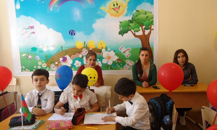 “Valideynin məktəbdə bir günü” layihəsi çərçivəsində görüşlər başa çatıb