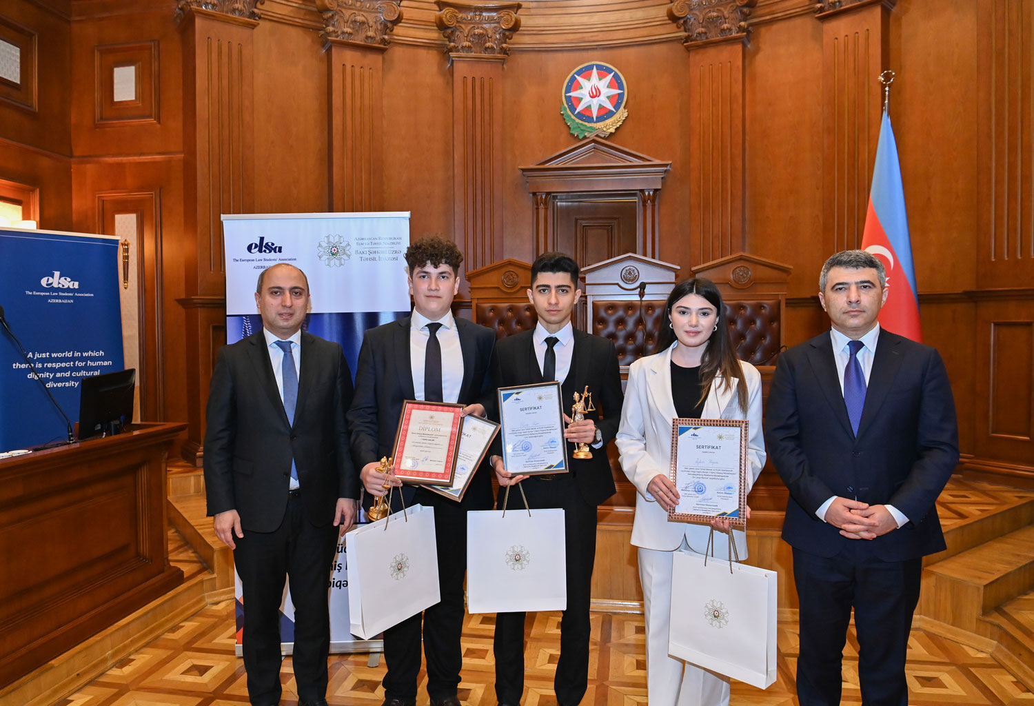 Səhnələşdirilmiş məhkəmə müsabiqəsinin qalibi bəlli olub