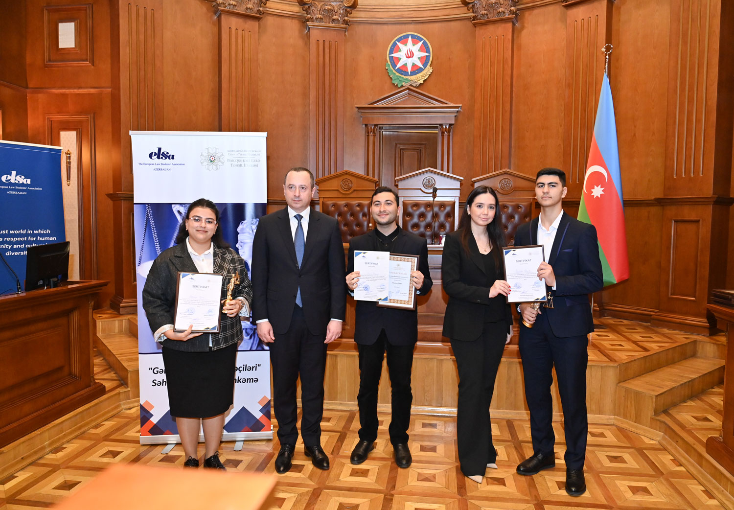 Səhnələşdirilmiş məhkəmə müsabiqəsinin qalibi bəlli olub