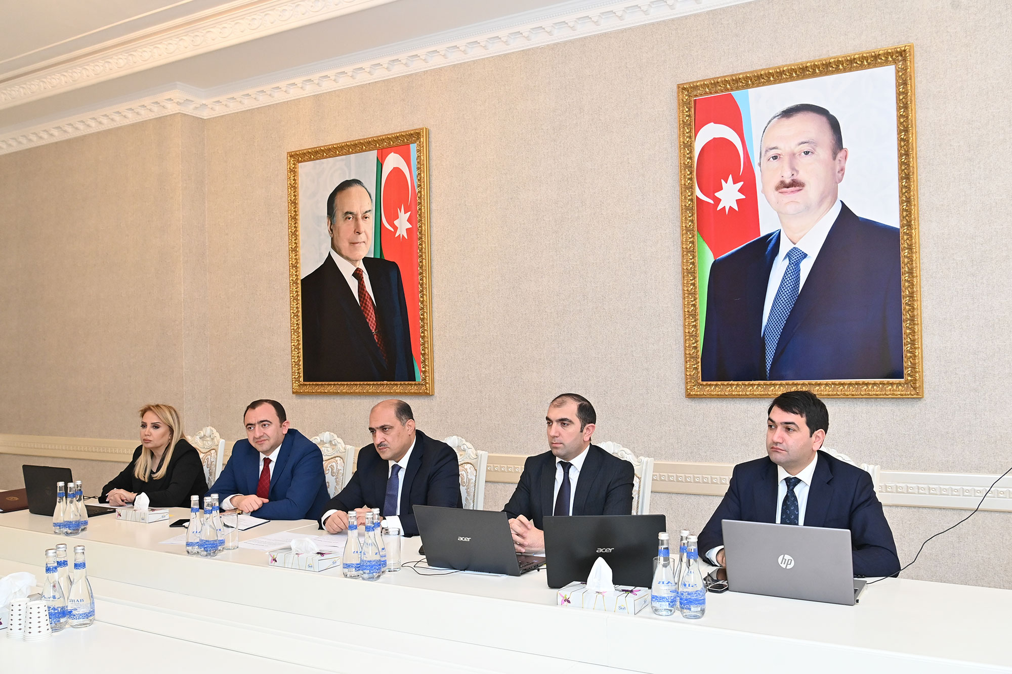 Nazir müavini İdris İsayev Abşeronda vətəndaşları qəbul edib