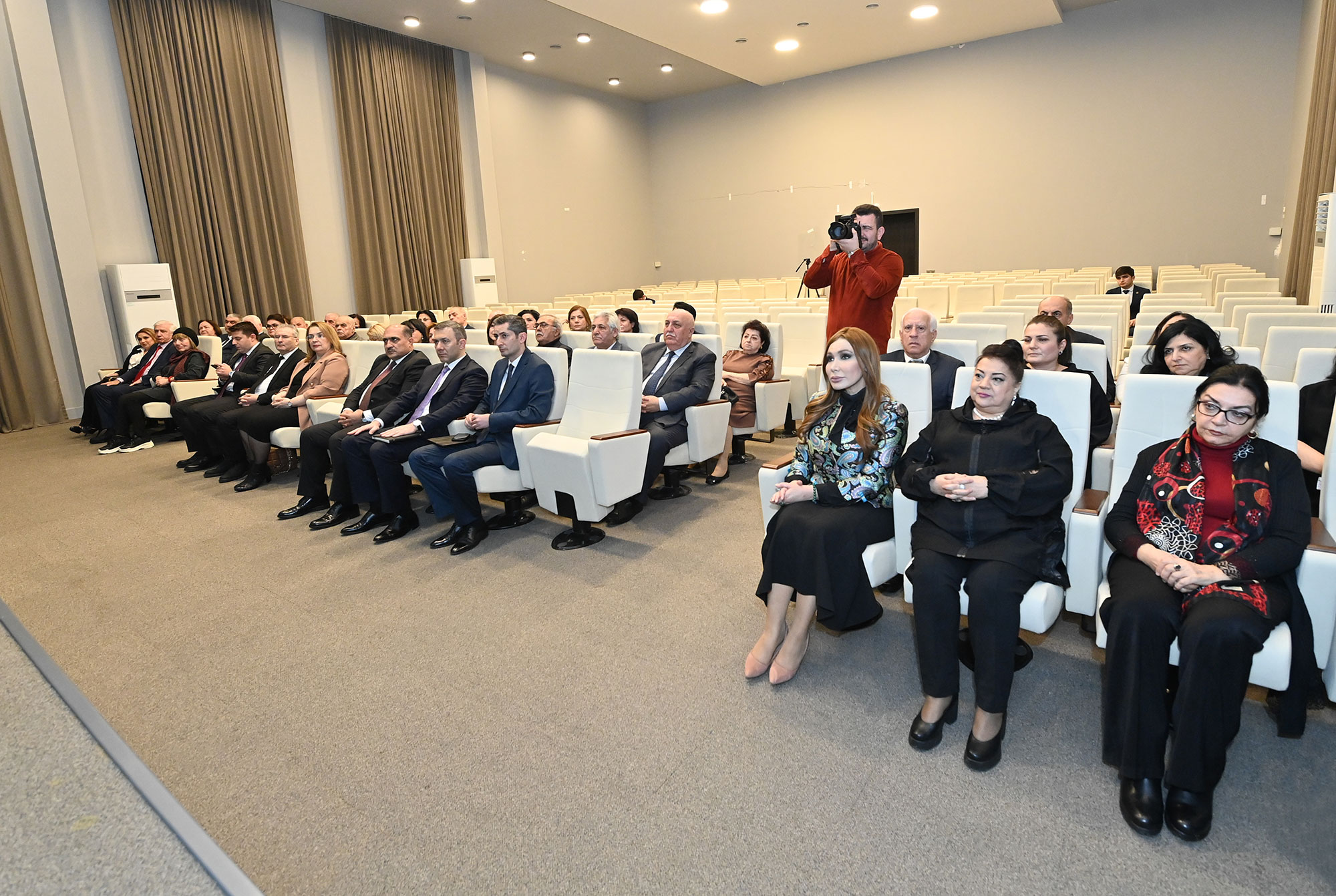 Azərbaycan Dövlət Mədəniyyət və İncəsənət Universitetinin əməkdaşlarına dövlət təltifləri təqdim edilib