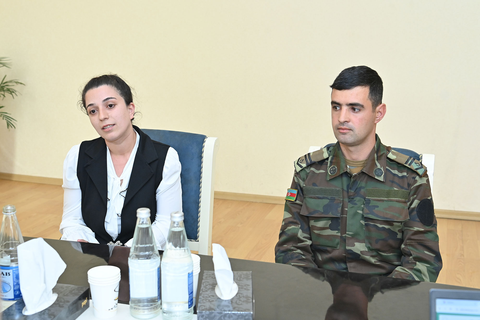 Elm və təhsil naziri Samuxda vətəndaşları qəbul edib