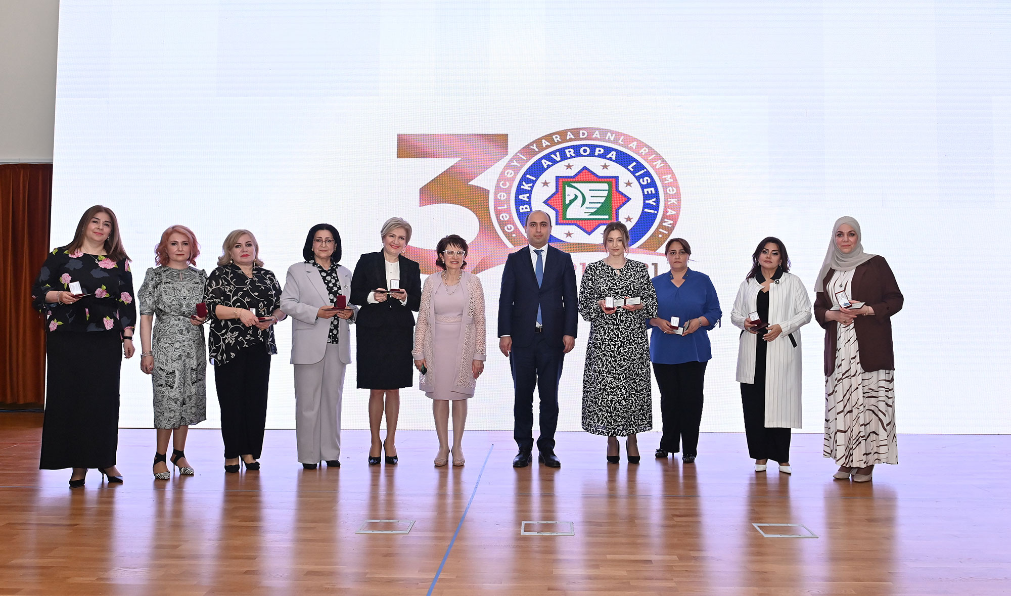 Bakı Avropa Liseyinin 30 illik yubileyi qeyd olunub