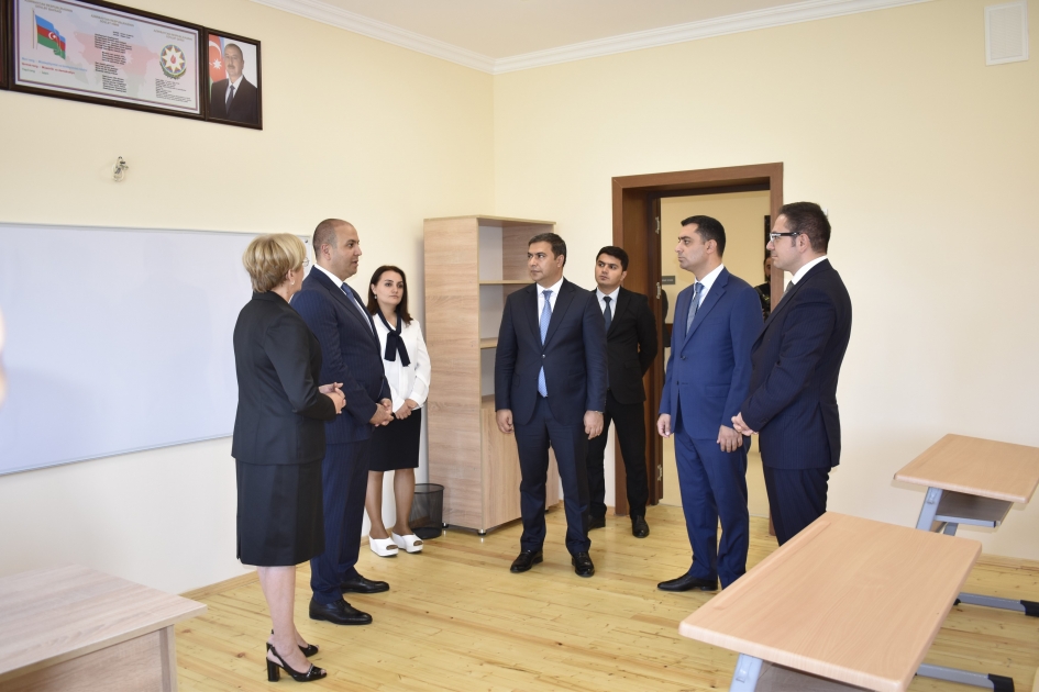 Bölgələrdə məktəb açılışları olub