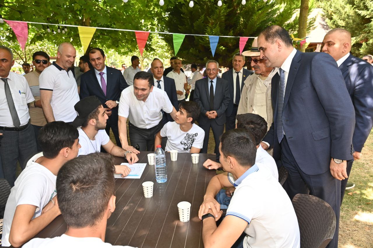 Lənkəran məktəblilərinin yay festivalı