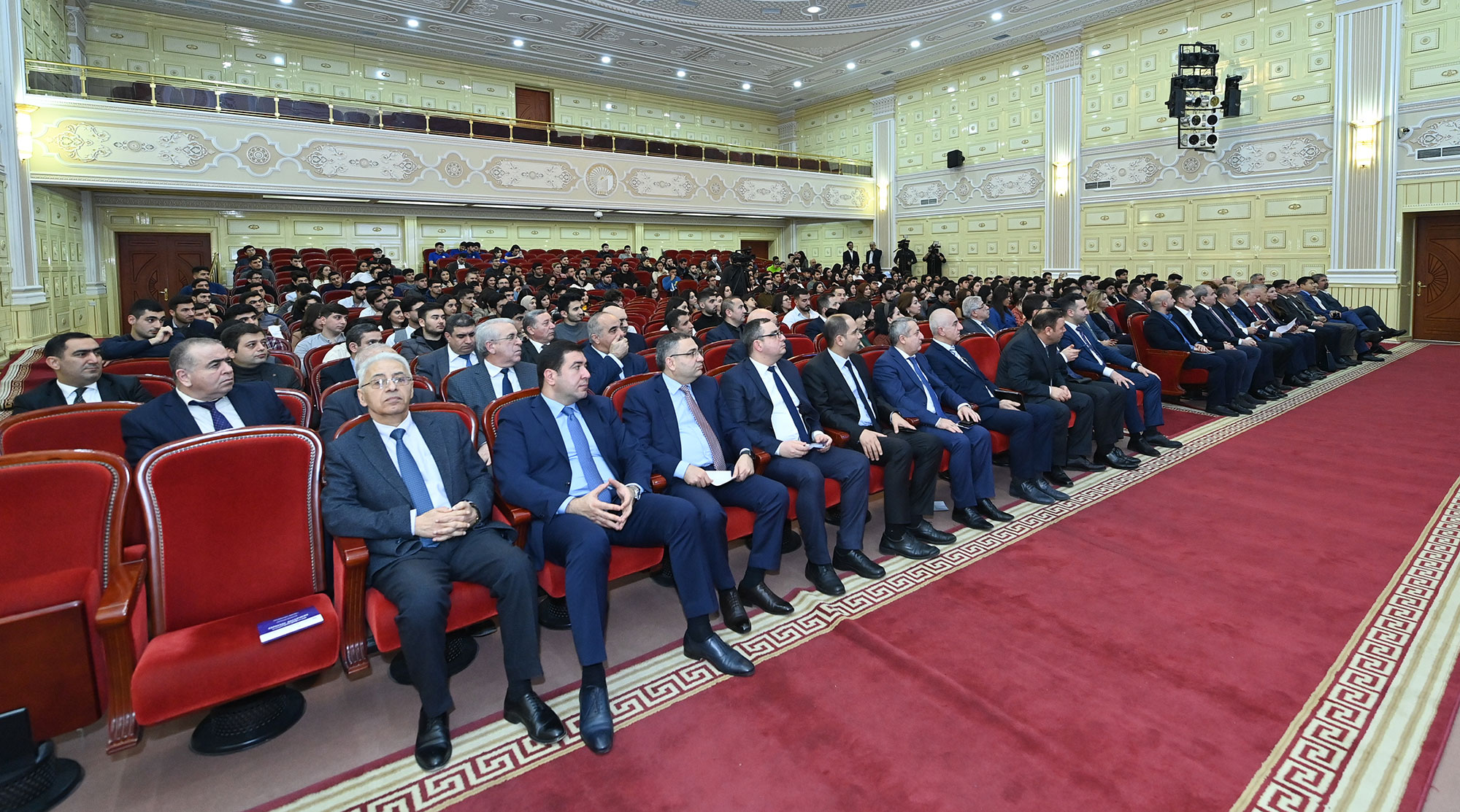BDU-da “Code For Future” layihəsinin məzun günü keçirilib
