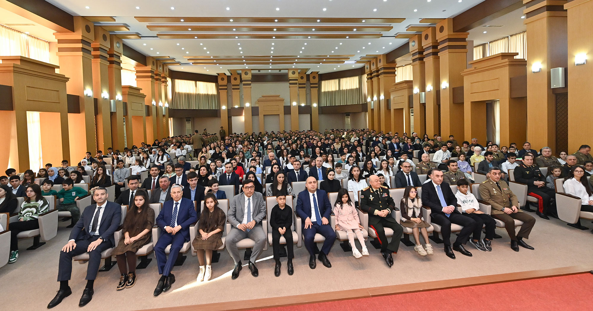 “Fövqəladə hallar uşaqların gözü ilə” XI respublika uşaq yaradıcılıq müsabiqəsinin qalibləri mükafatlandırılıblar