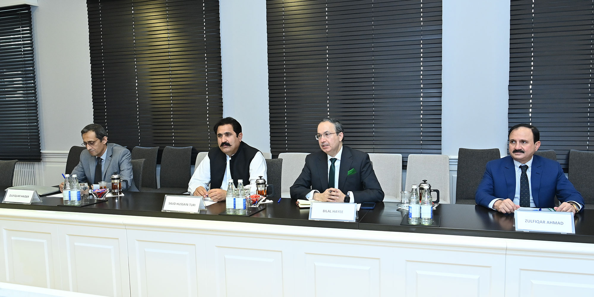 Emin Əmrullayev pakistanlı nazir ilə görüşüb