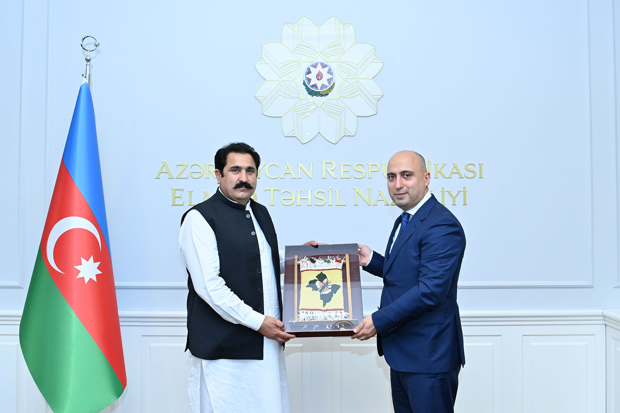 Emin Əmrullayev pakistanlı nazir ilə görüşüb