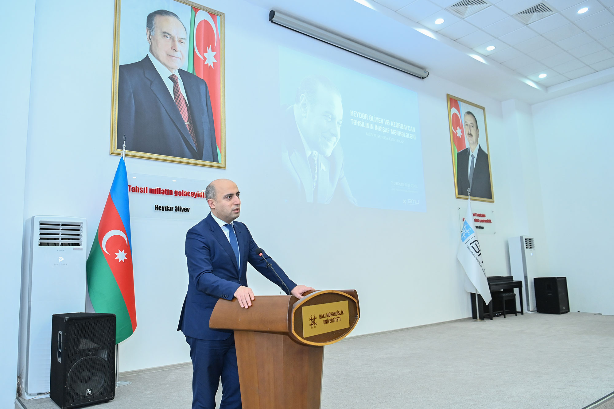 BMU-da ümummilli lider Heydər Əliyevin büstünün açılış mərasimi və konfrans keçirilib