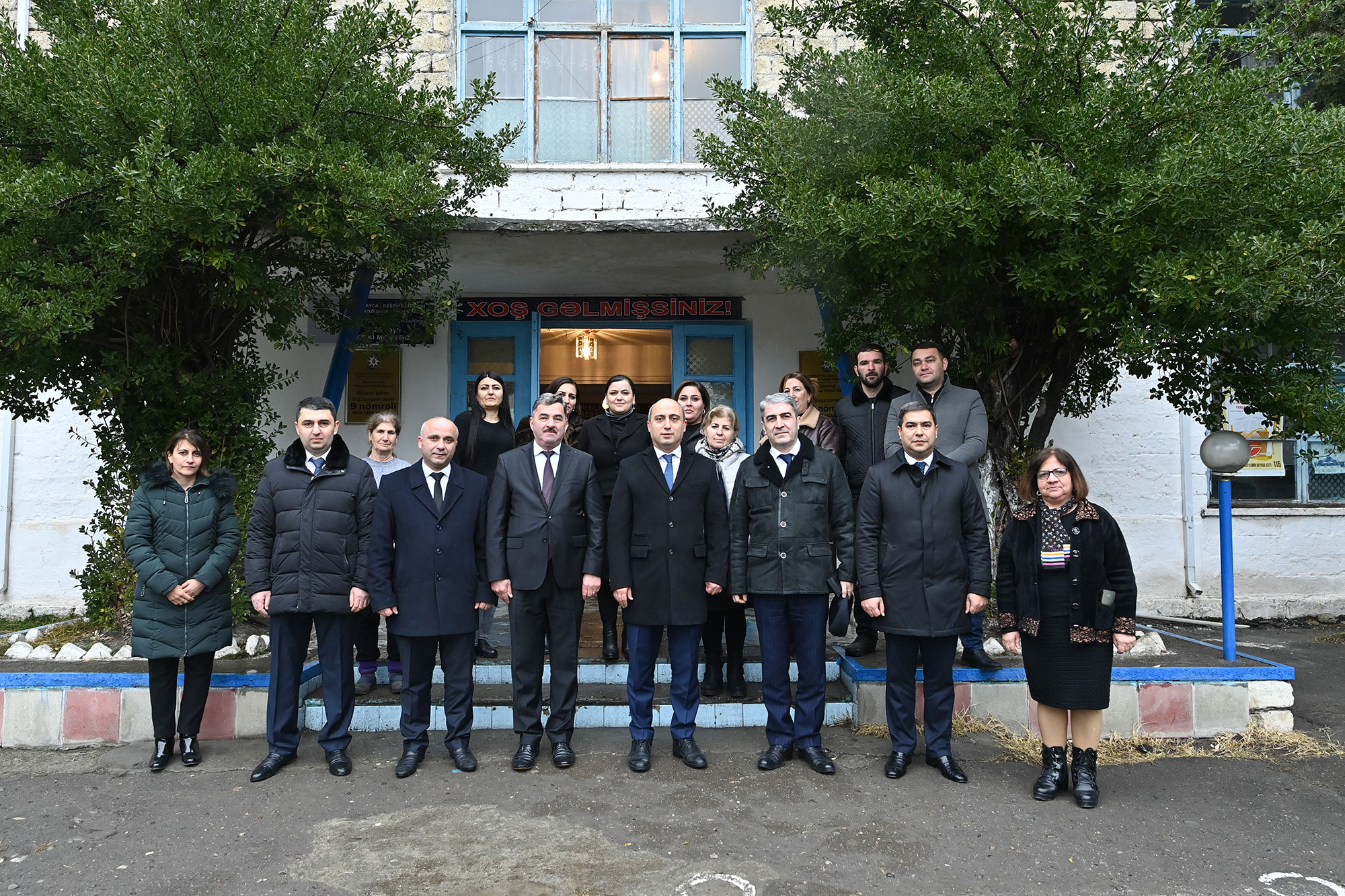 Elm və təhsil naziri Göyçayda təmirə ehtiyacı olan məktəbə baxış keçirib