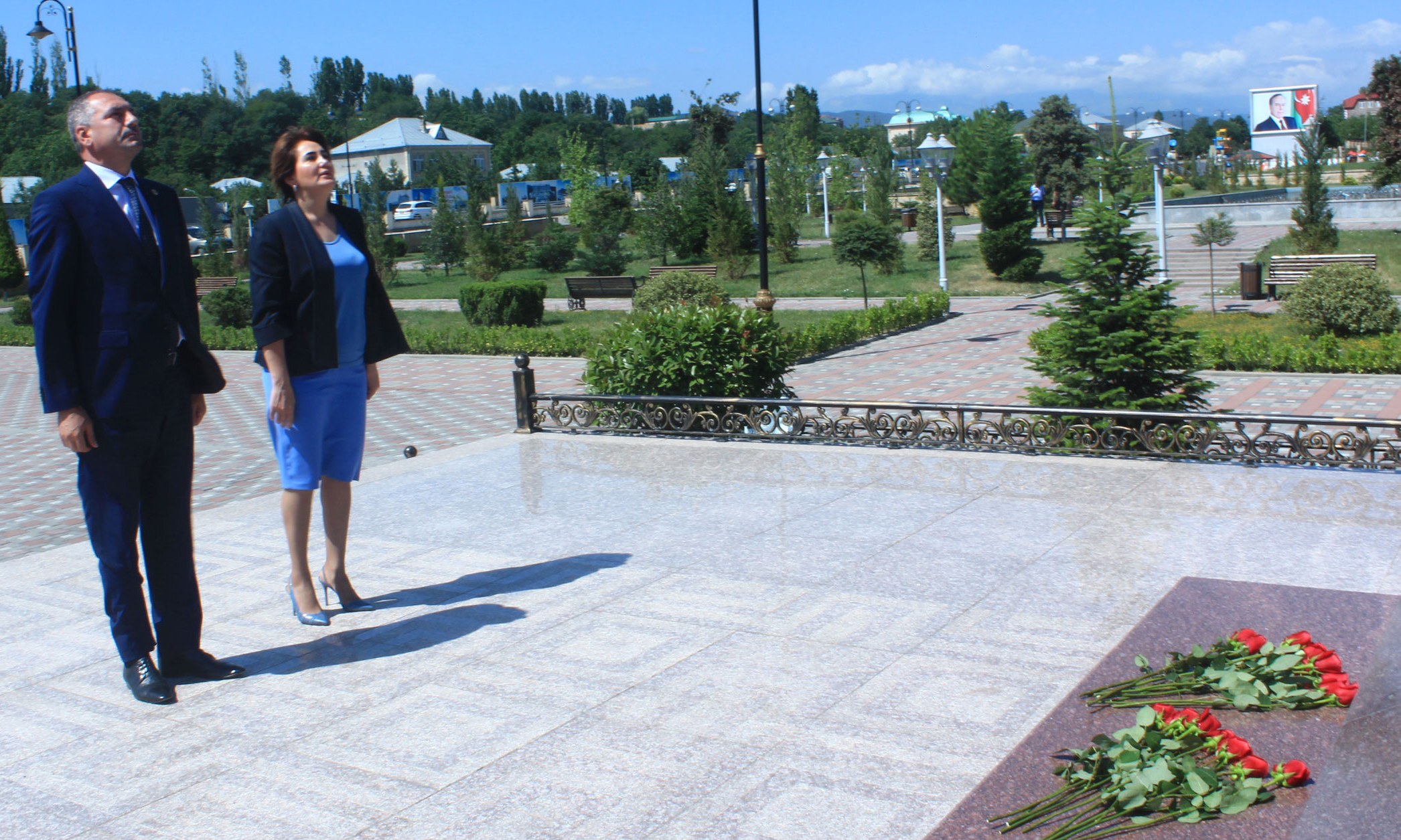 Təhsil naziri Siyəzən şəhərində vətəndaşları qəbul edib