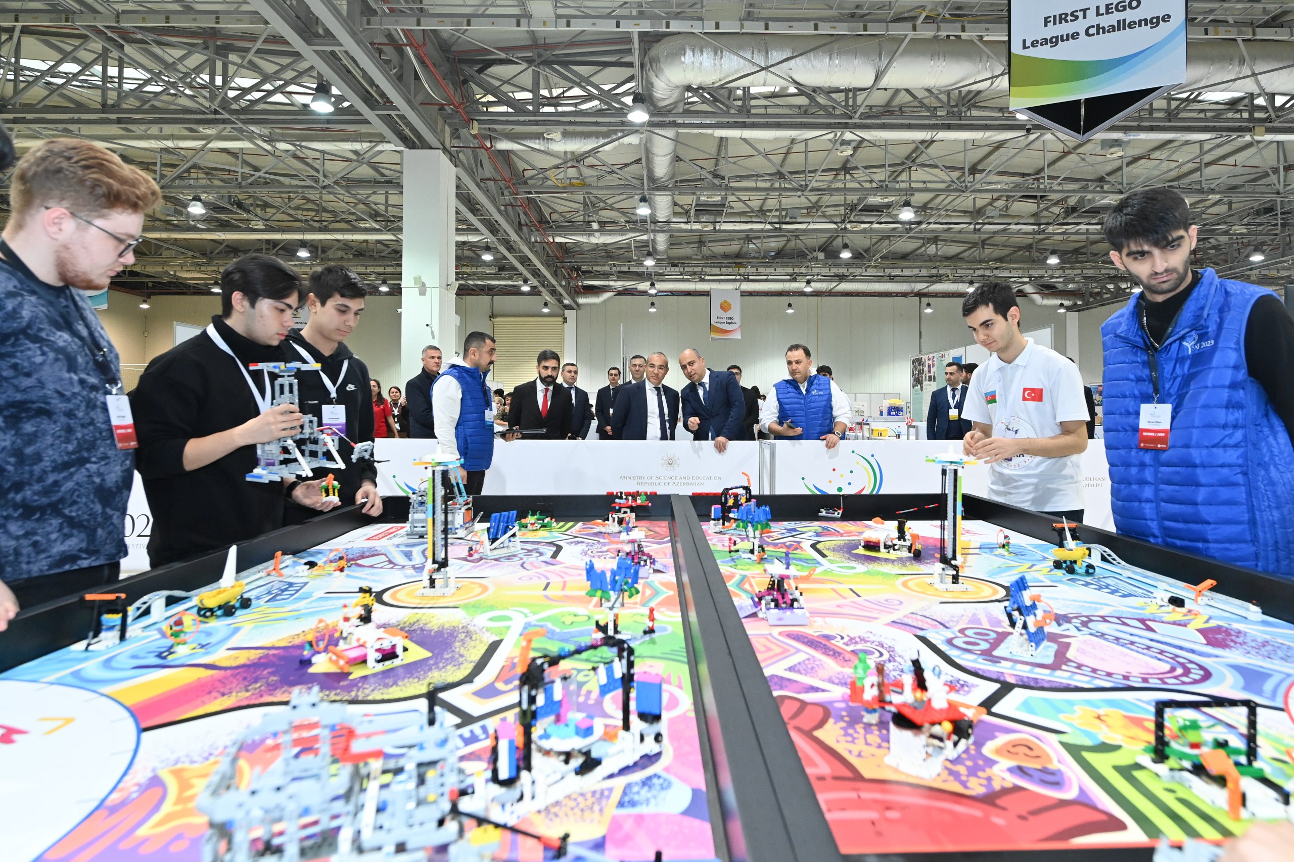 SAF 2023-ün üçüncü günündə dövlət rəsmiləri və millət vəkilləri yarışları izləyiblər