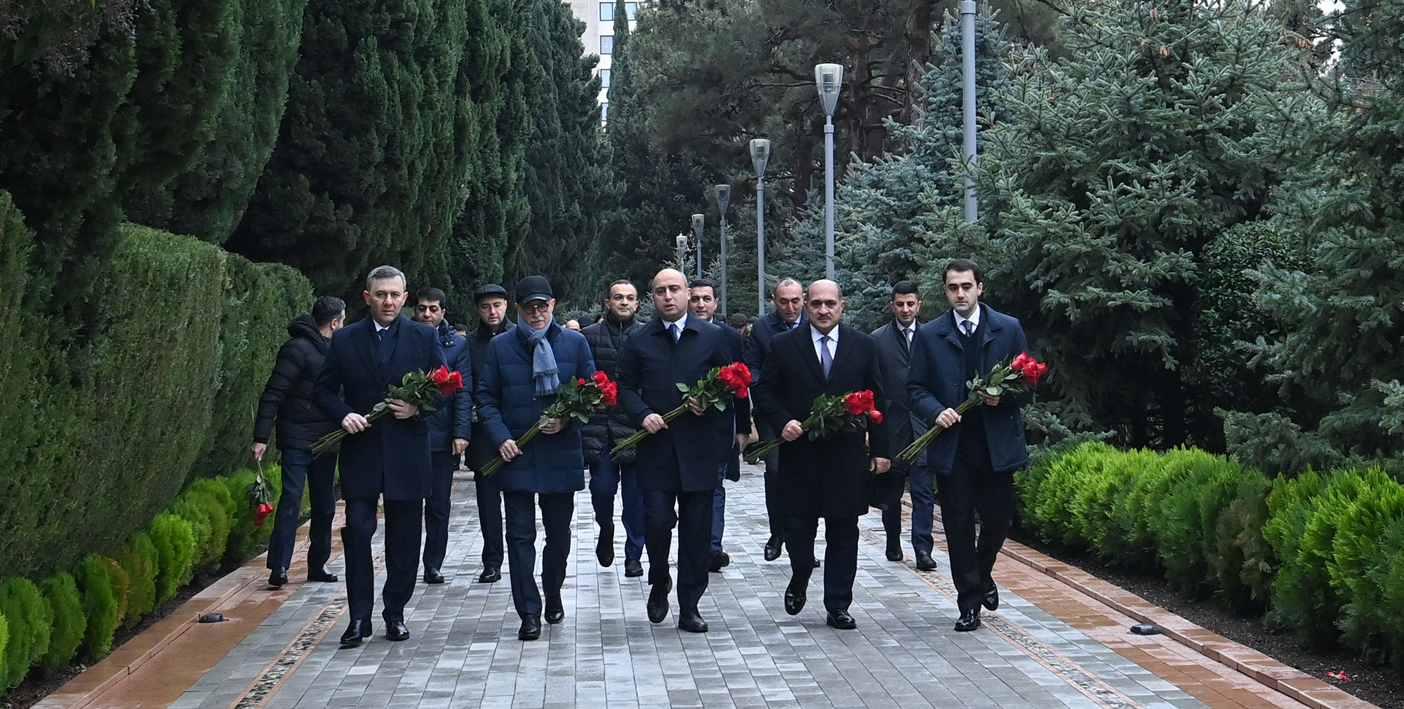 Azərbaycan müəllimlərinin XVI qurultayı öz işinə başlayıb
