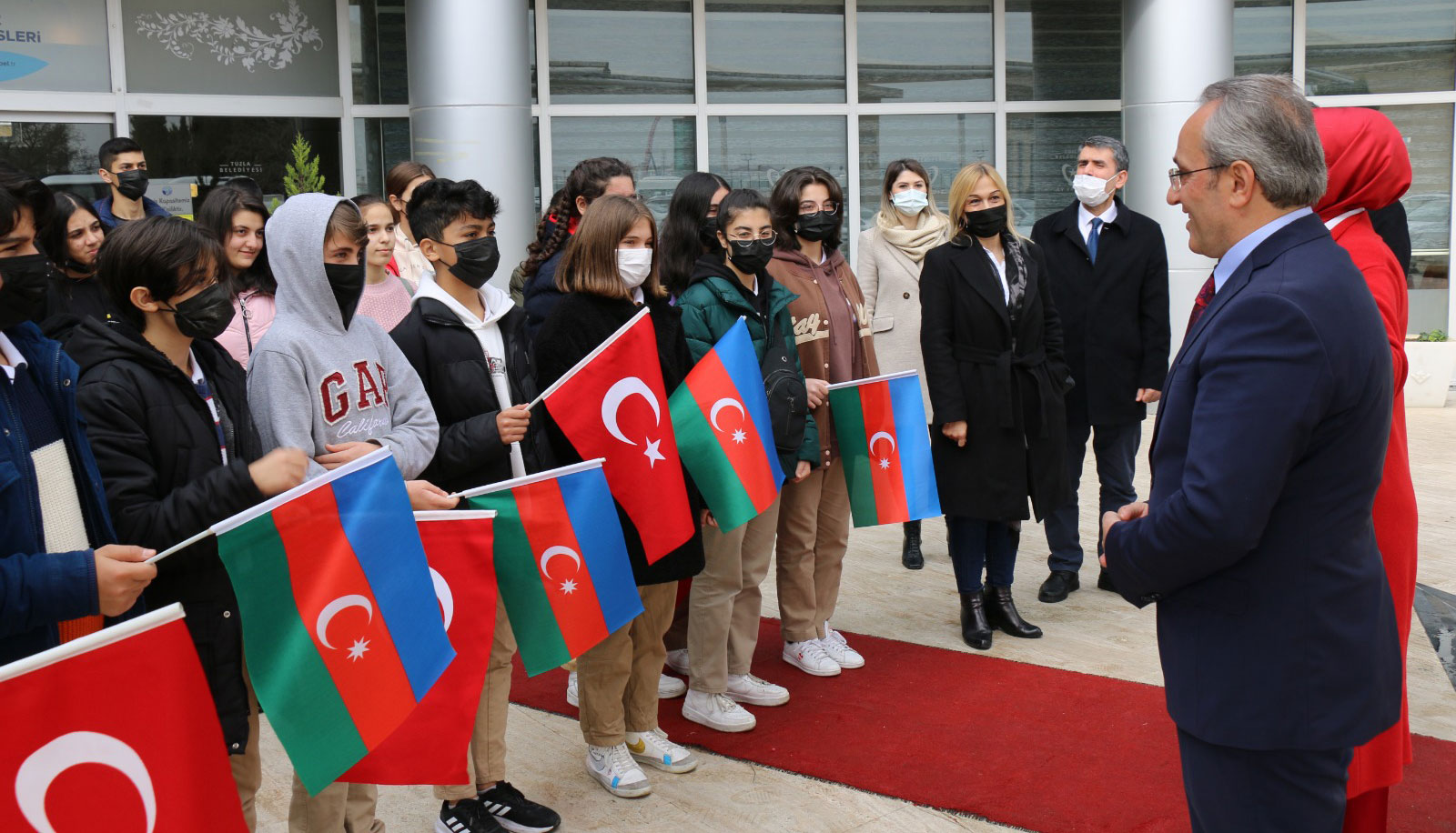 Azərbaycanlı şagirdlər Çanakkalada səfərdədir