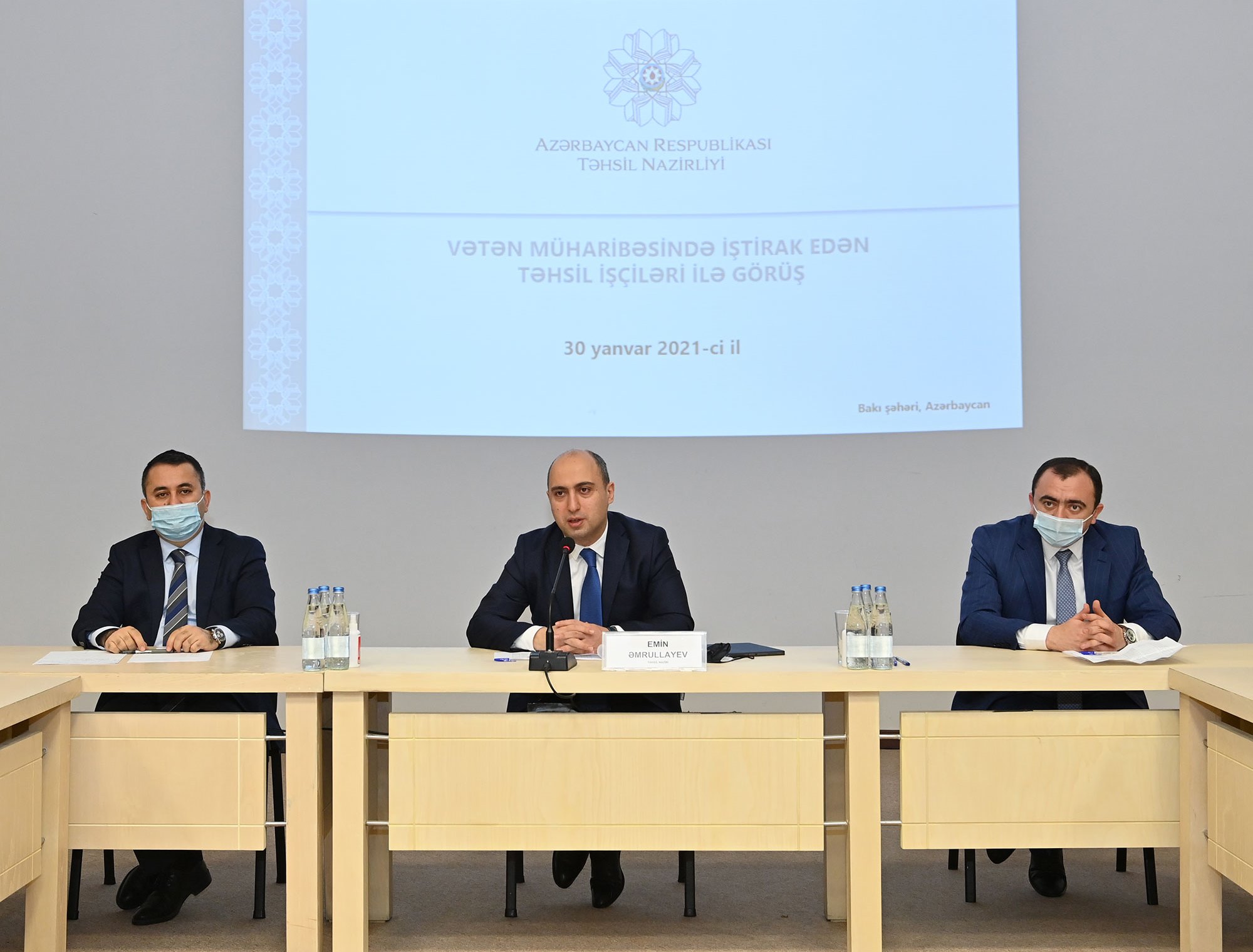Nazir Vətən müharibəsi iştirakçısı olan təhsil işçiləri ilə görüşüb