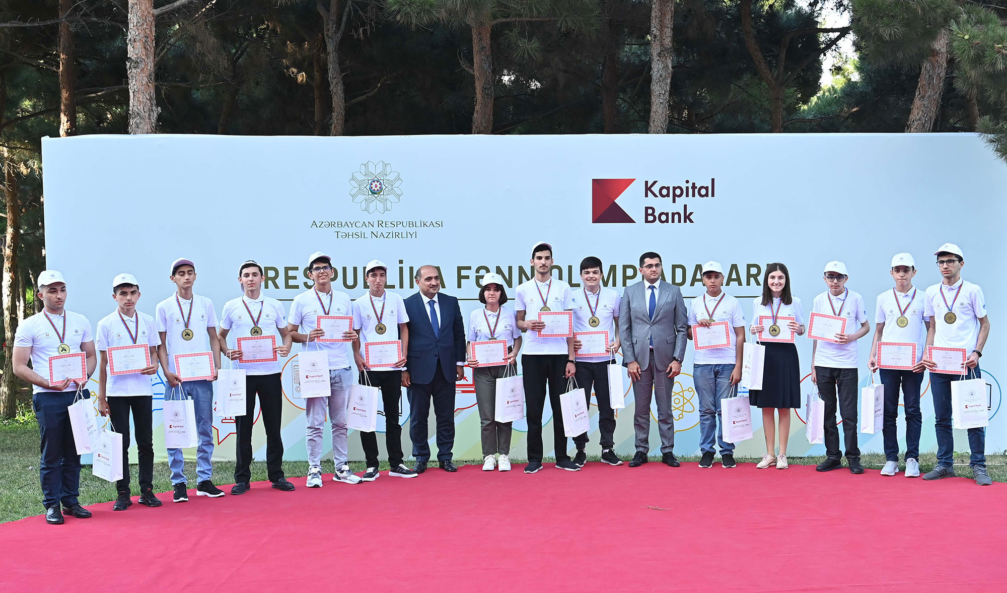 Respublika fənn olimpiadaları qaliblərinin mükafatlandırılması mərasimi