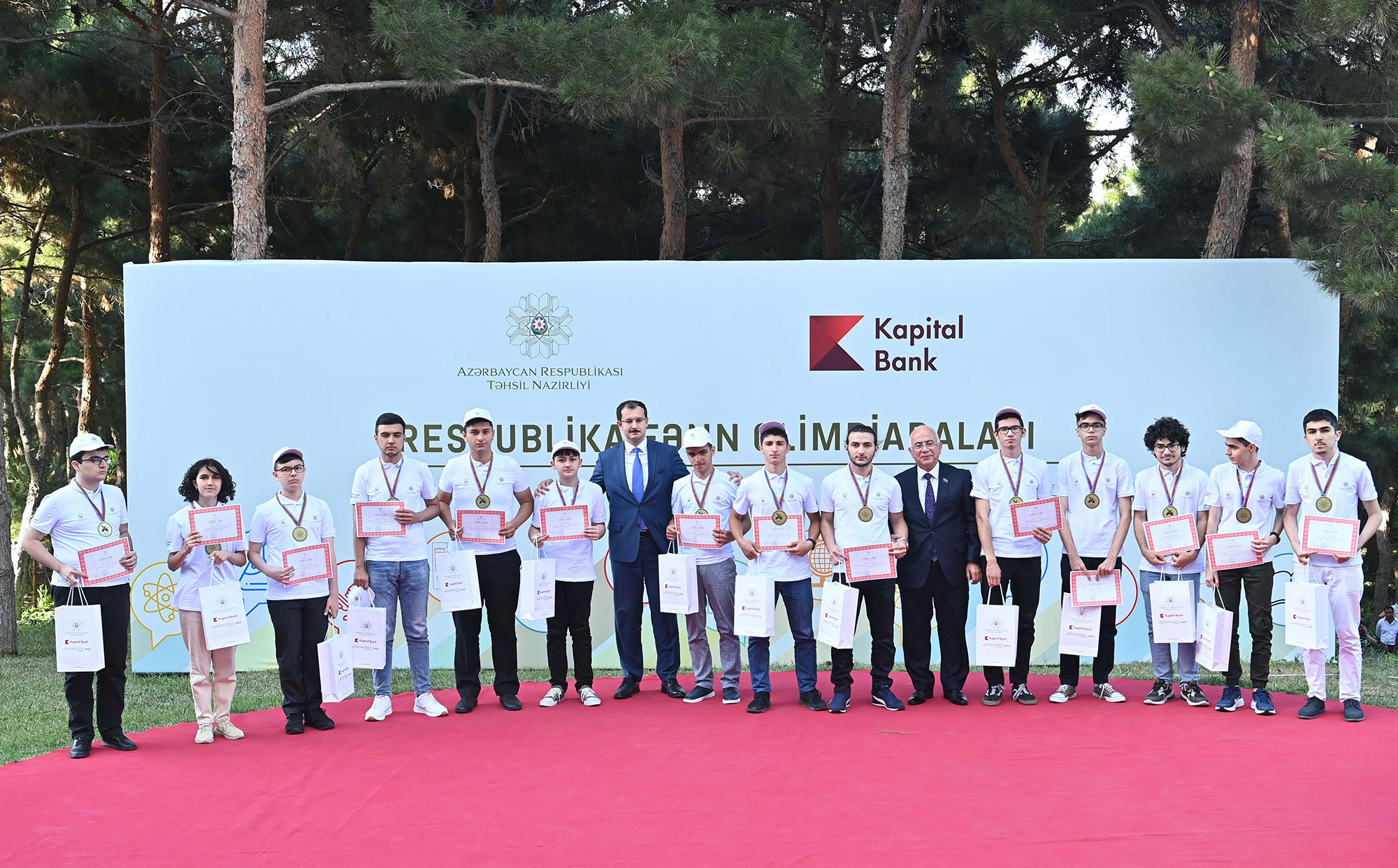 Respublika fənn olimpiadaları qaliblərinin mükafatlandırılması mərasimi