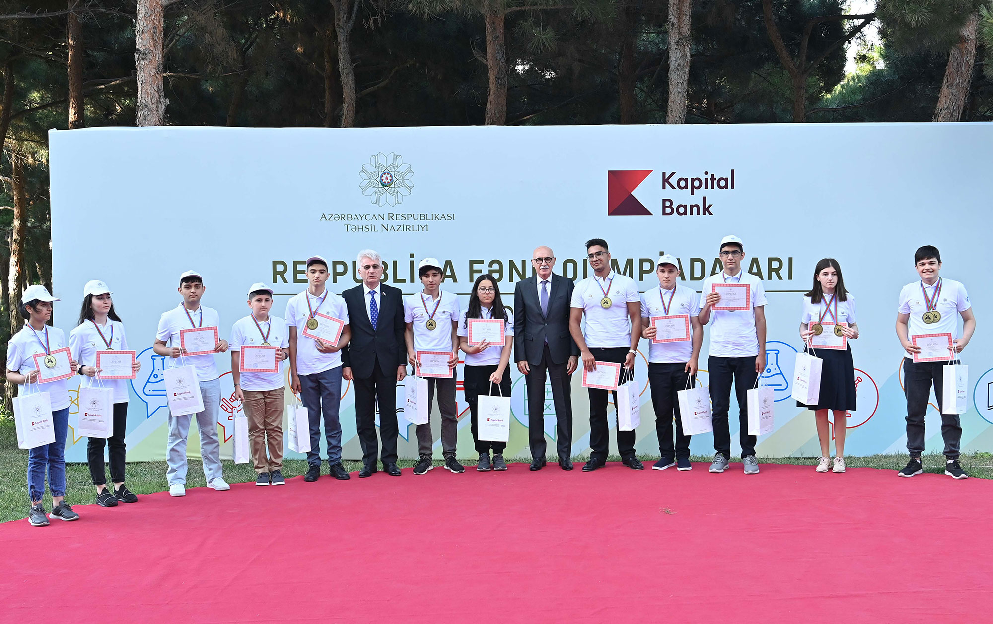 Respublika fənn olimpiadaları qaliblərinin mükafatlandırılması mərasimi