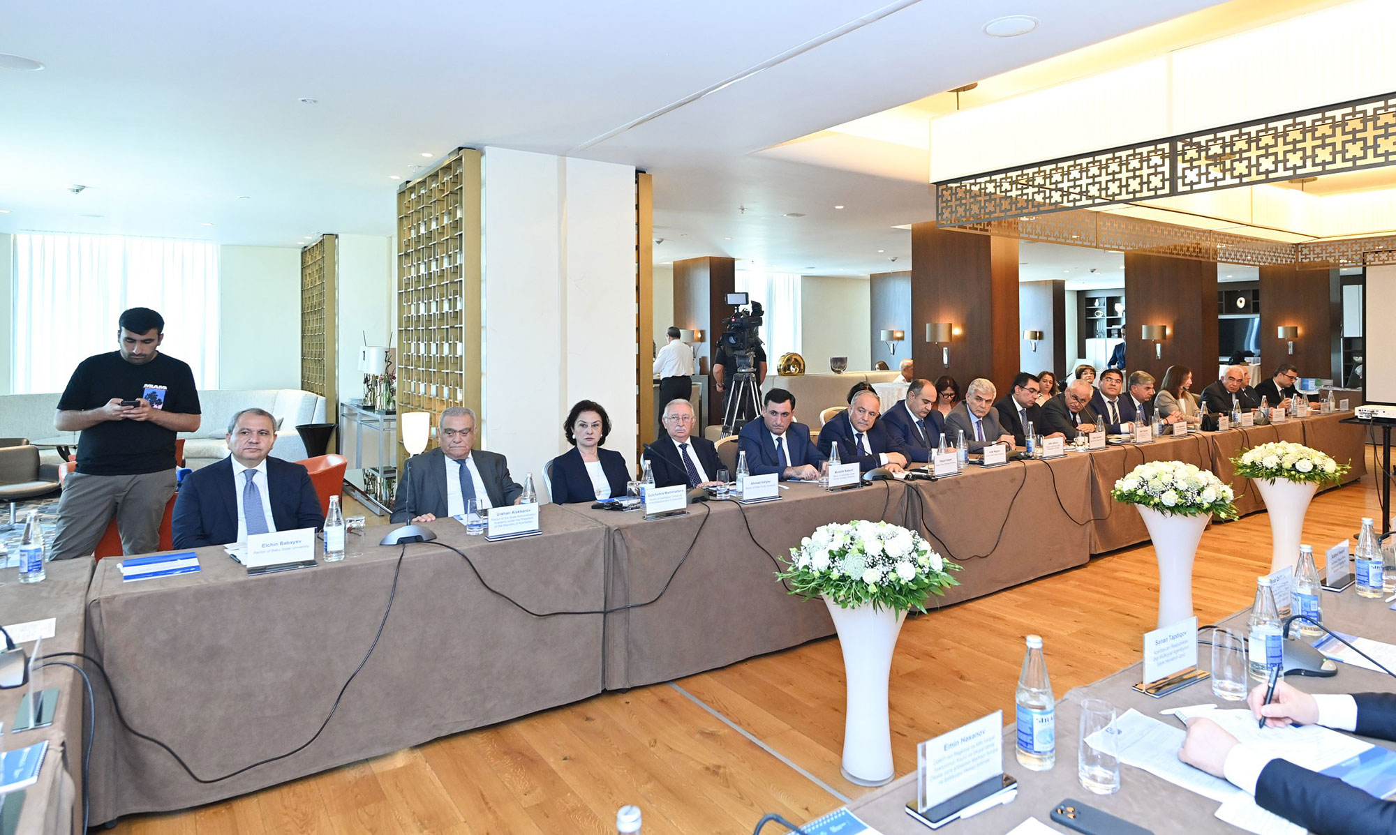 Emin Əmrullayev Əqli Mülkiyyət Agentliyinin təşkil etdiyi “dəyirmi masa”da çıxış edib