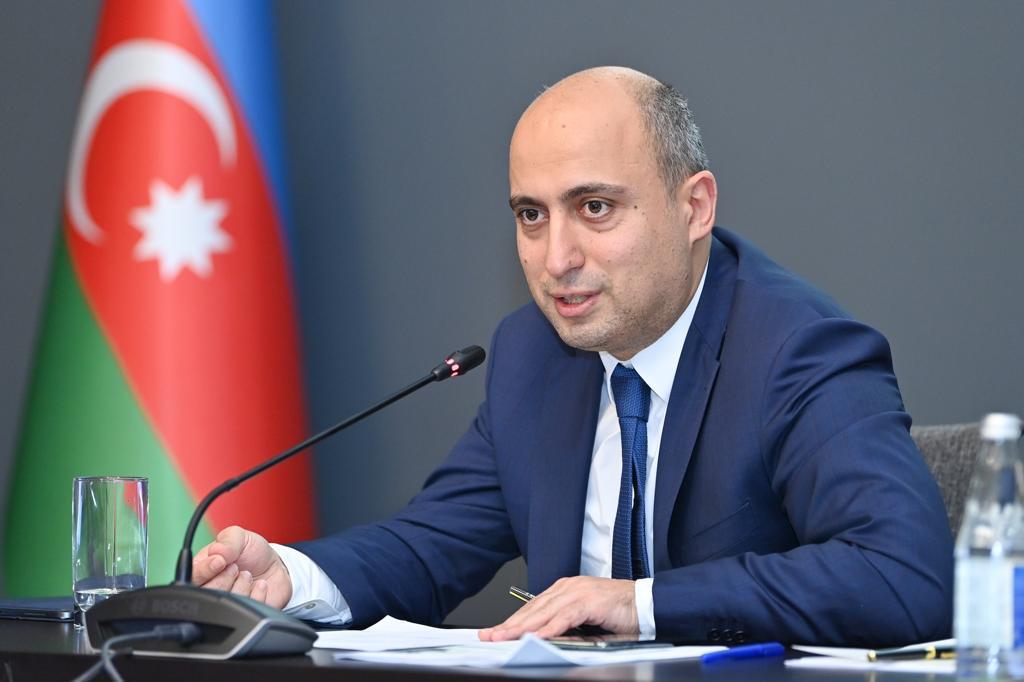 Elm və Təhsil Nazirliyində hesabat müşavirəsi