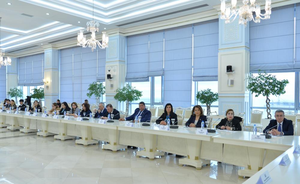 “Ailə sağlamlığı və dəyərləri qanunvericilik aspektində” mövzusunda ictimai dinləmə keçirilib