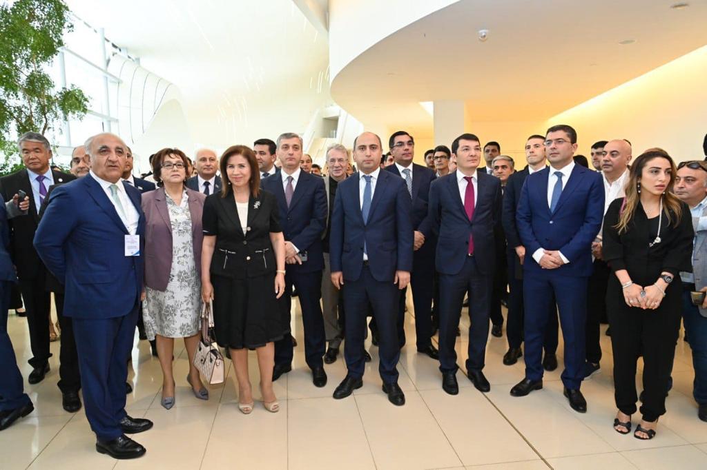 Elm və təhsil naziri İqtisadiyyat və İdarəetmə Sahəsində Tədqiqatçıların V Beynəlxalq Elmi Konfransının açılış mərasimində iştirak edib
