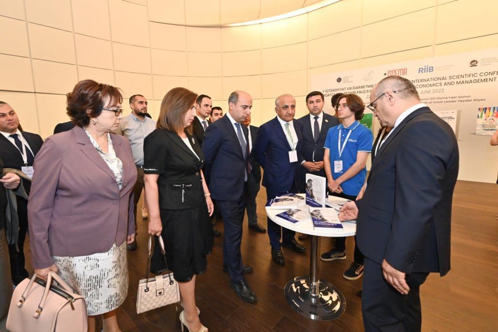 Elm və təhsil naziri İqtisadiyyat və İdarəetmə Sahəsində Tədqiqatçıların V Beynəlxalq Elmi Konfransının açılış mərasimində iştirak edib