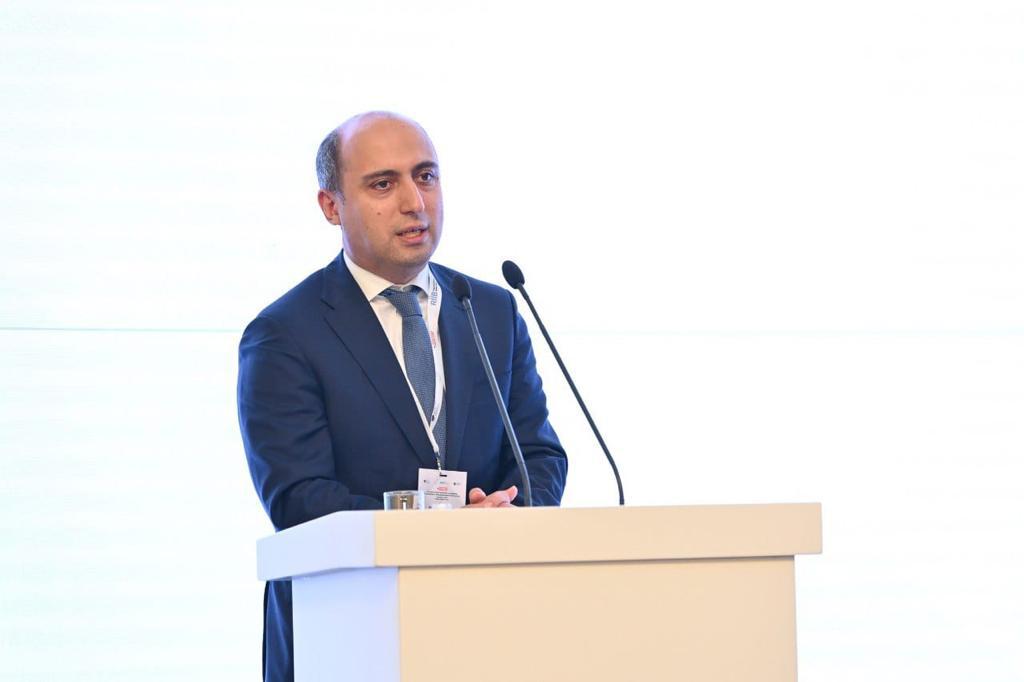Elm və təhsil naziri İqtisadiyyat və İdarəetmə Sahəsində Tədqiqatçıların V Beynəlxalq Elmi Konfransının açılış mərasimində iştirak edib