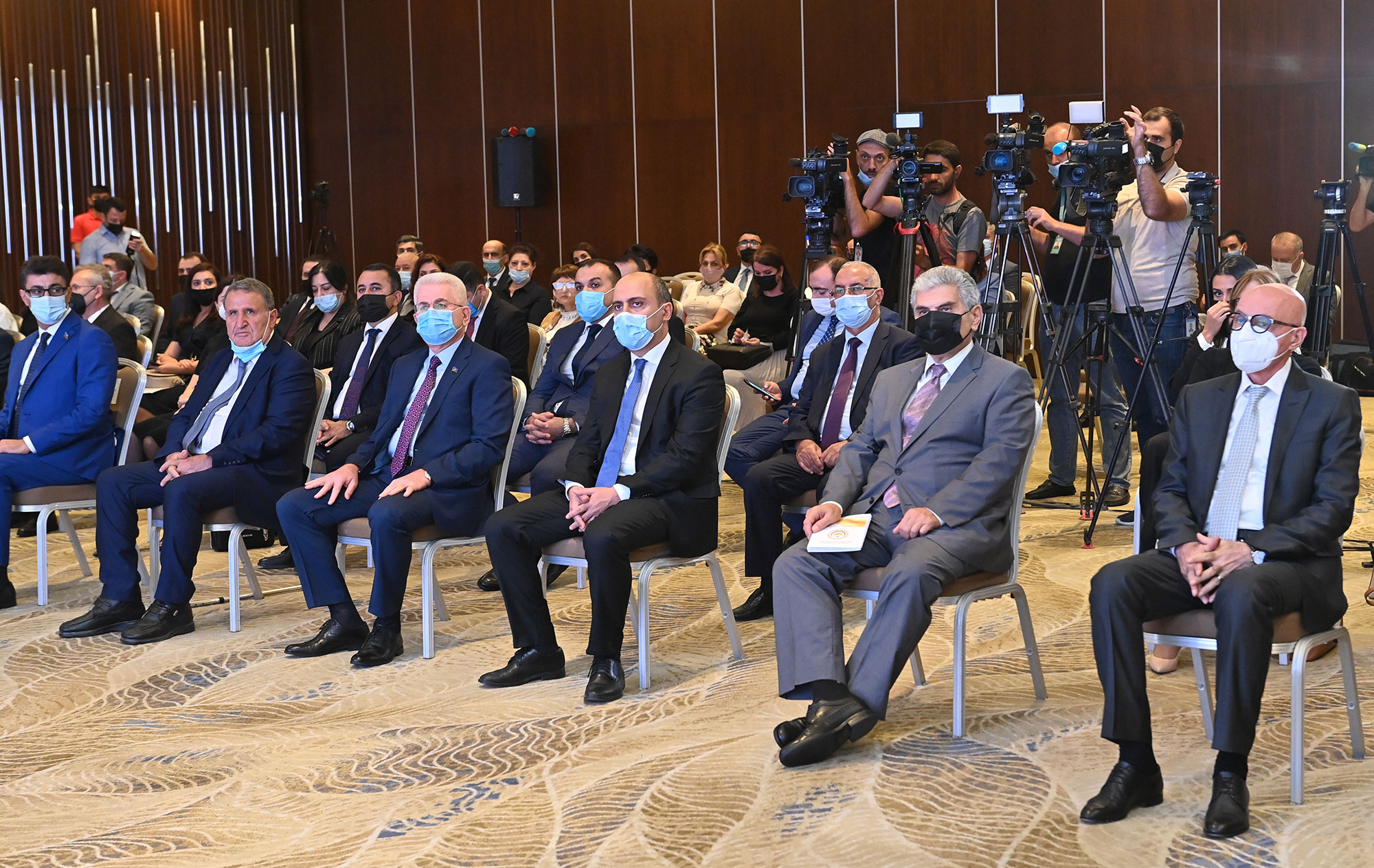 Bakı şəhəri təhsil işçilərinin sentyabr konfransı keçirilib
