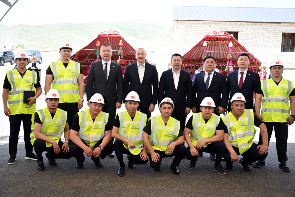 Azərbaycan və Qırğızıstan prezidentləri Ağdamın Xıdırlı kənd tam orta məktəbinin təməlqoyma mərasimində iştirak ediblər