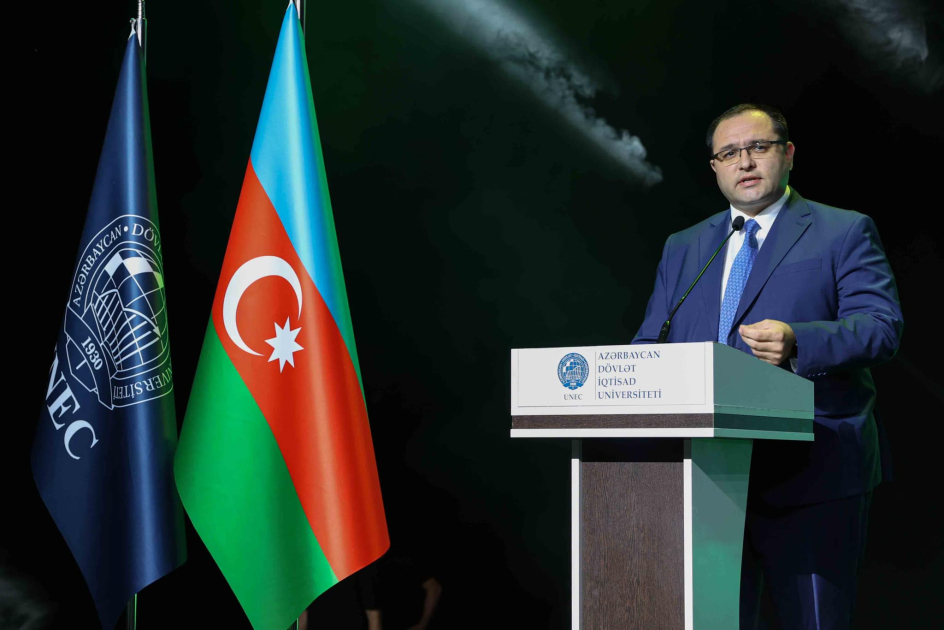 UNEC “Məzun günü” keçirib: bu il universiteti 5300-ə yaxın tələbə bitirir