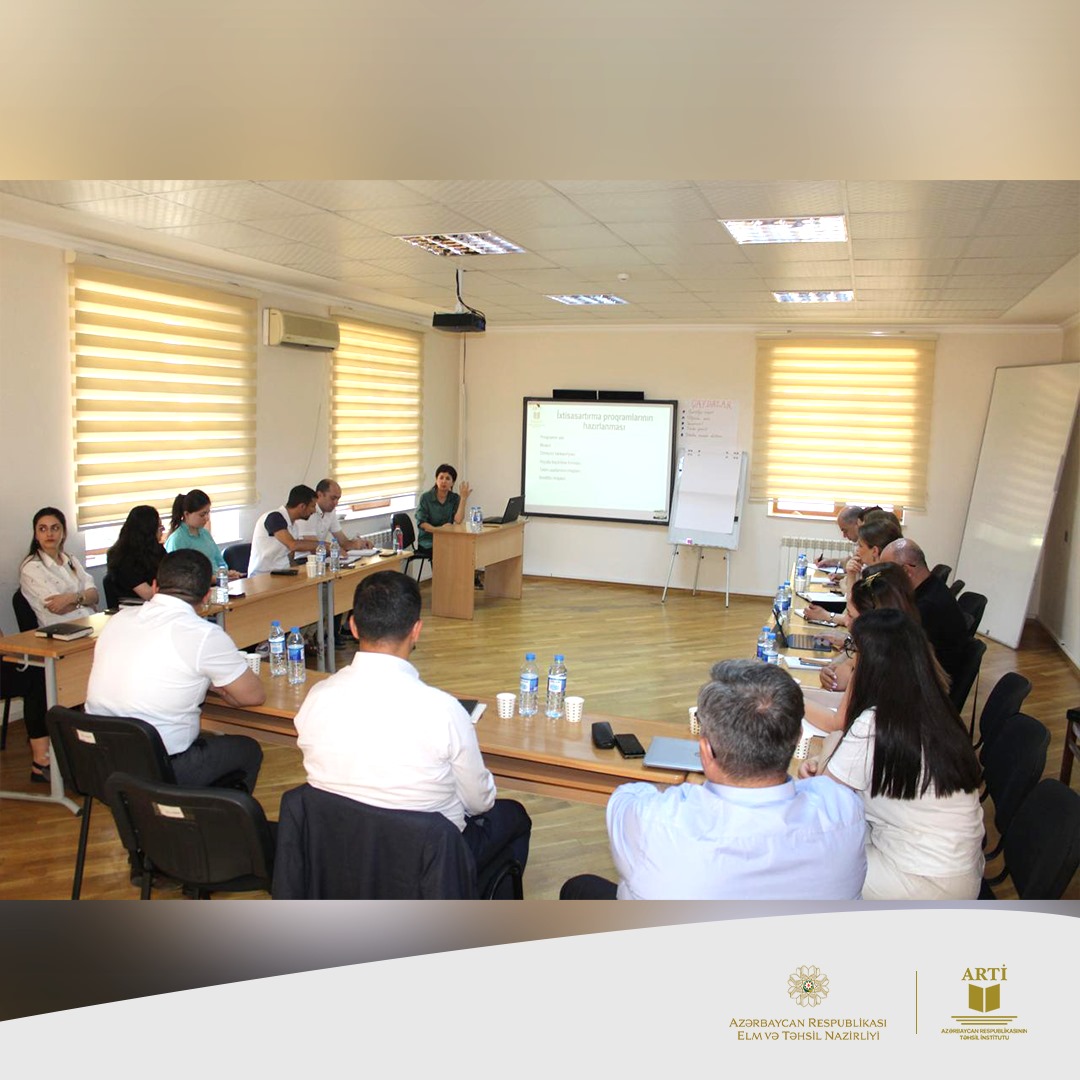 ARTİ Əlavə təhsil mərkəzlərinin peşəkar inkişafına dəstək məqsədilə seminar təşkil edib