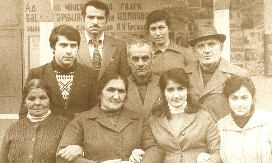 “Mənim sevimli sənətim, mənim doğma məktəbim, nə qədər ömrüm var, səninlə yaşayacağam”...