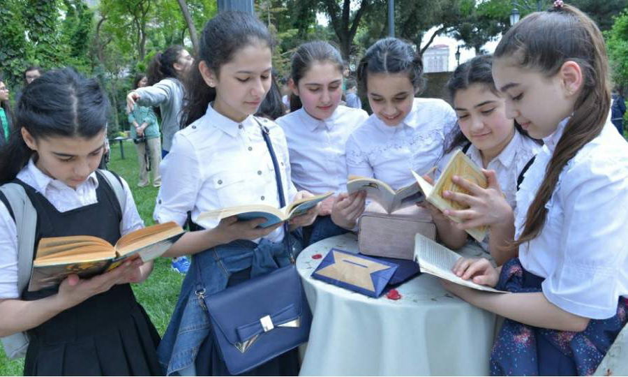 Kitab ən yaxın dostunuzdur