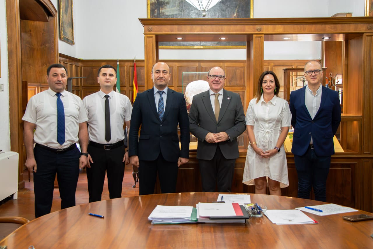 ATU ilə İspaniyanın Qranada Universiteti arasında memorandum imzalanıb