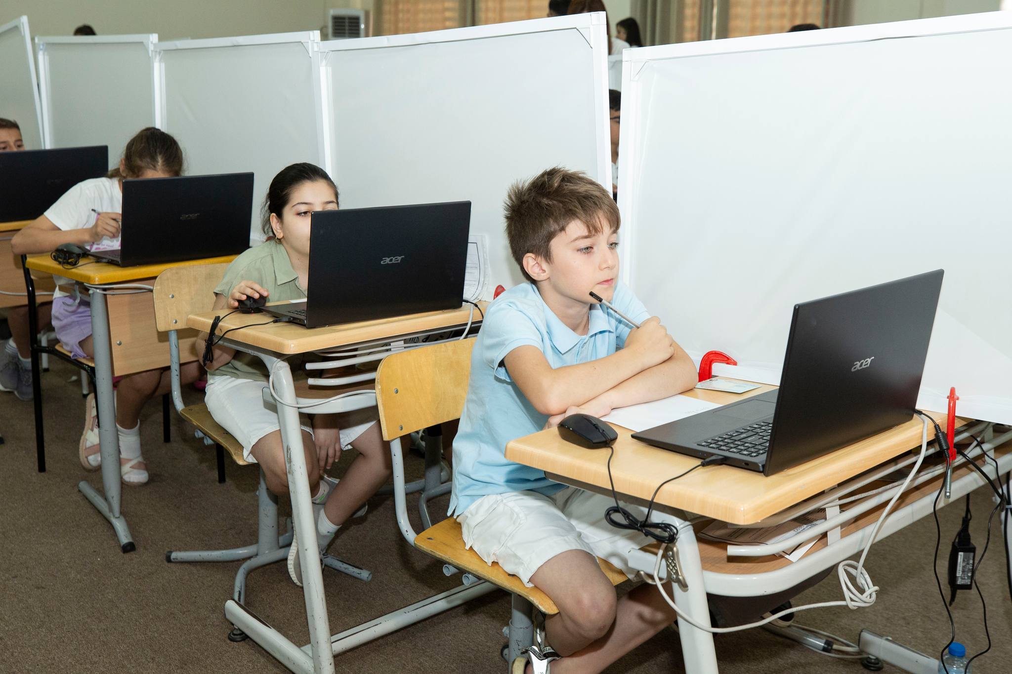 “Deneyap” texnologiya laboratoriyasına şagird seçimi imtahanı keçirilib