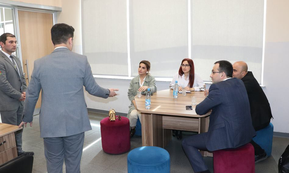 “Məktəblinin dostu” layihəsi çərçivəsində keçirilən görüş