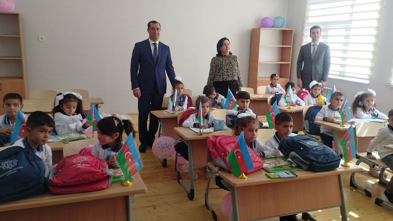Şamaxı rayonu Bağırlı kənd tam orta məktəbinin yeni binasının açılışı olub