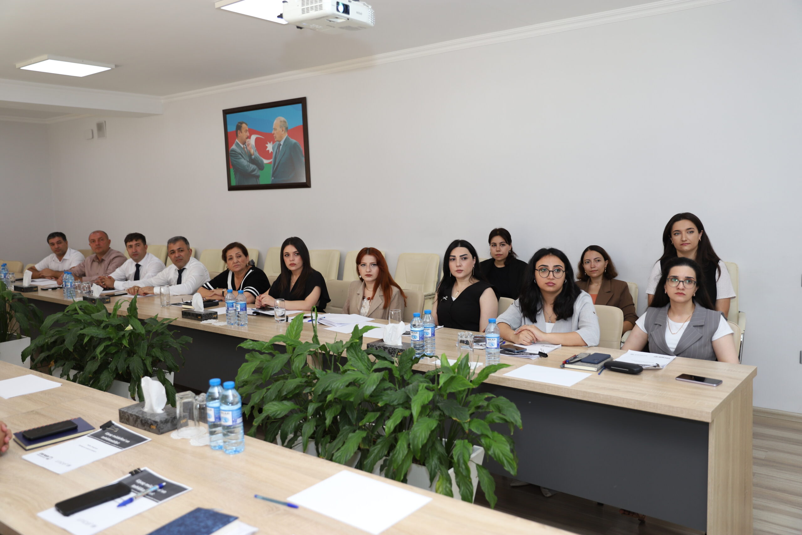 Regional təhsil idarələrinin əməkdaşları üçün “Uşaq müdafiəsi və təhlükəsizliyi mexanizmi” mövzusunda təlimlər keçirilir