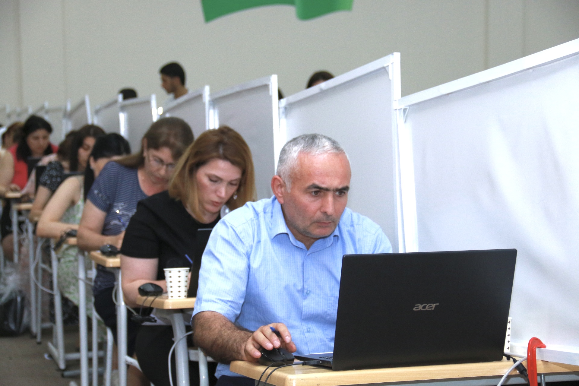 Sertifikatlaşdırma imtahanlarına start verilib - FOTOLAR