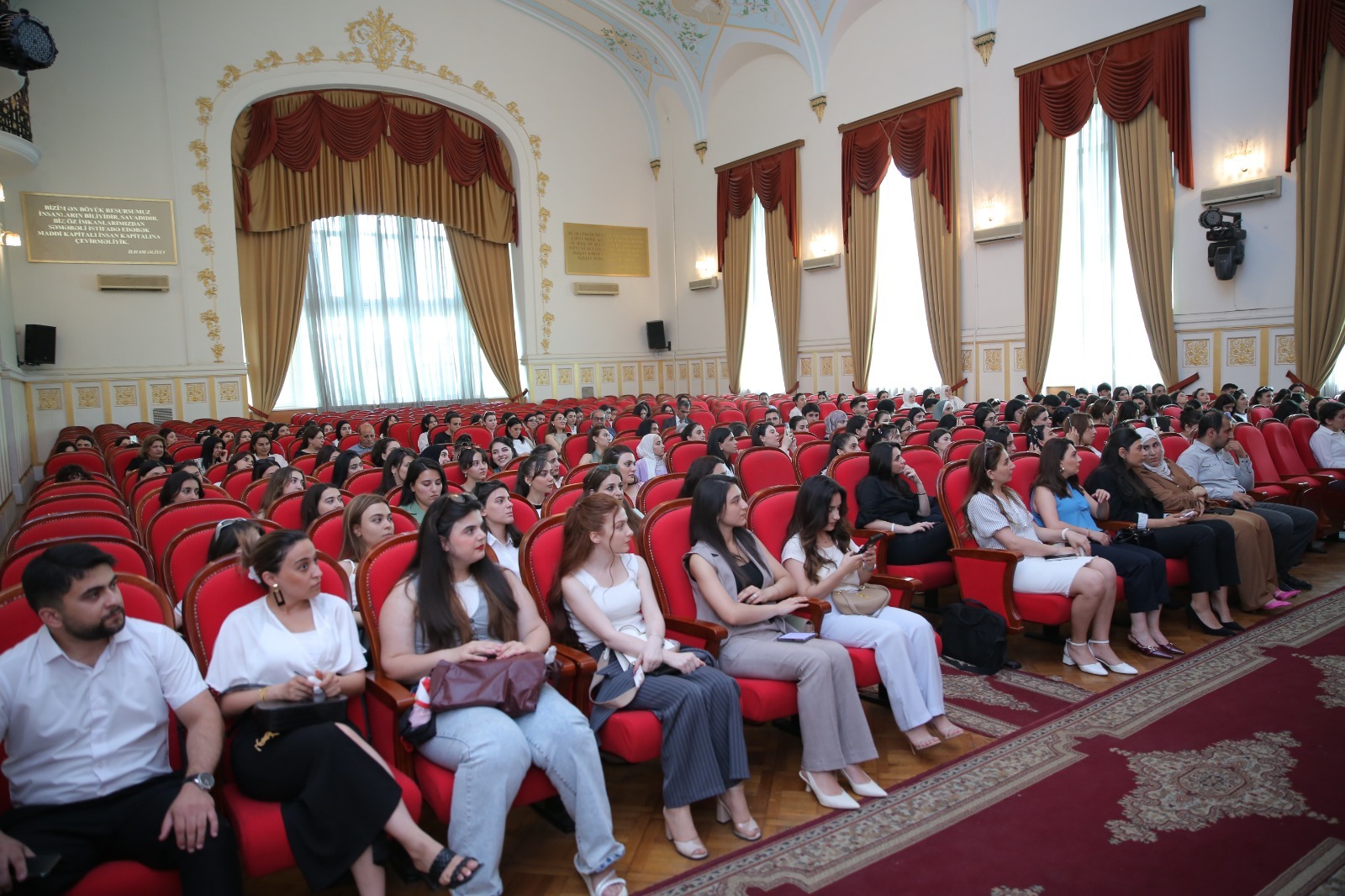 Pedaqoji Universitretdə “#CodeForFuture” layihəsinin bağlanış və mükafatlandırma mərasimi keçirilib