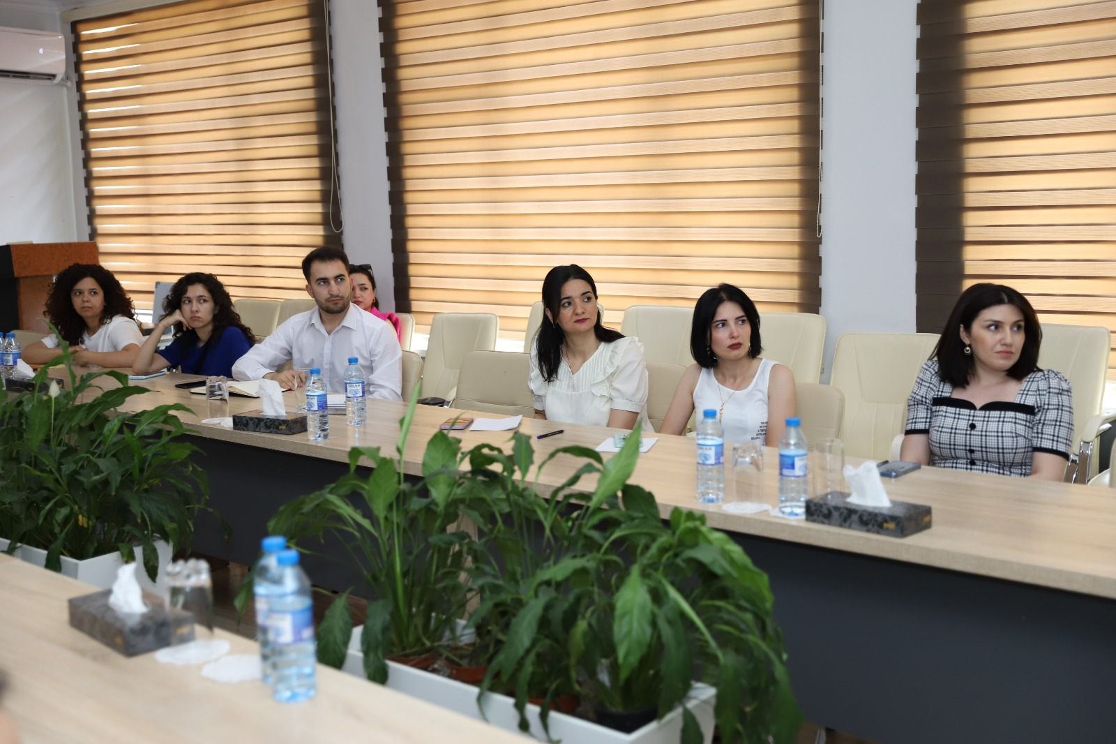 Doktorantura və dissertanturaya qəbul imtahanlarının birinci mərhələsindən uğurlu nəticə göstərən iddiaçılar ilə görüş keçirilib