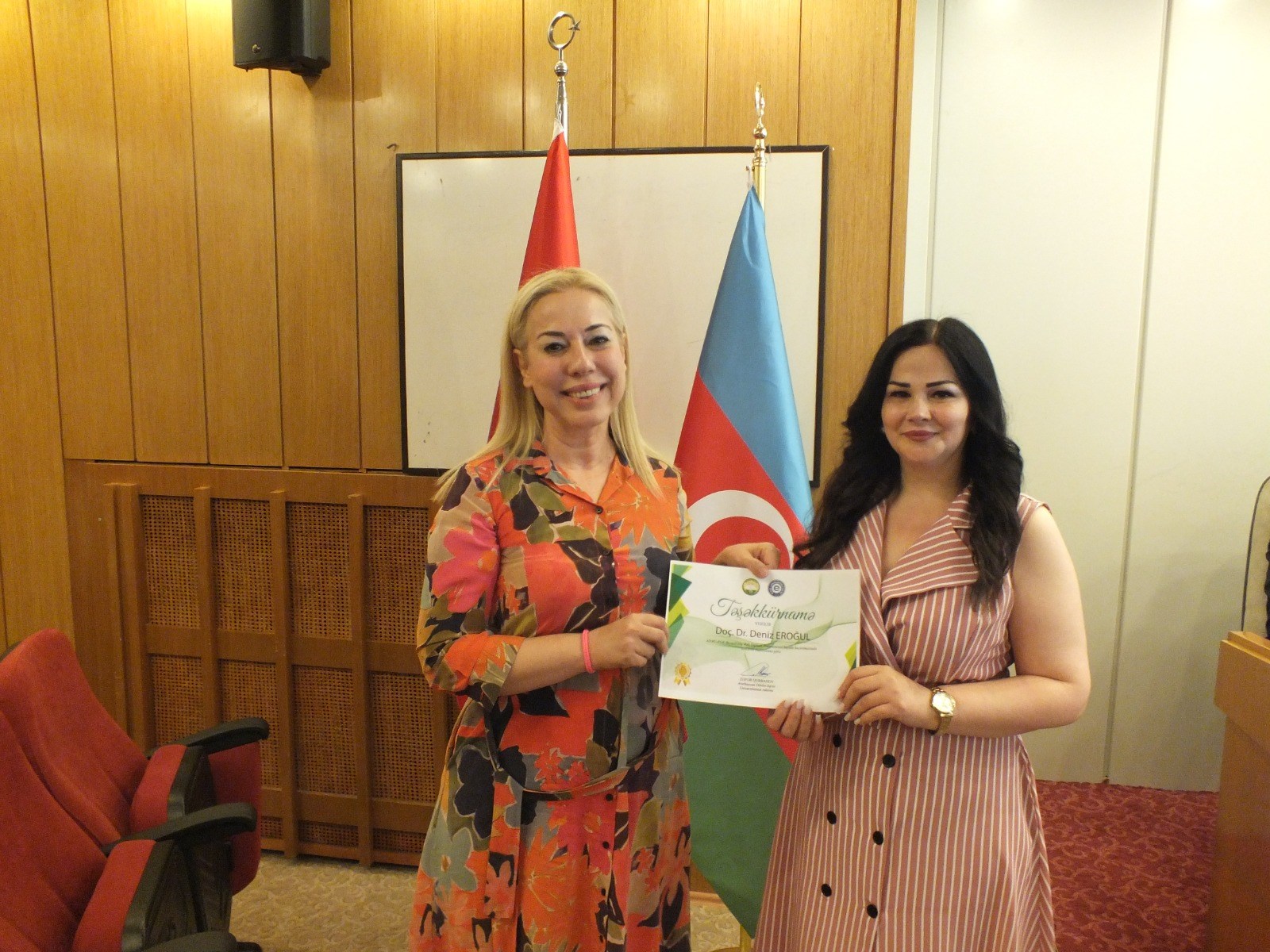 Ege Universitetində ikili diplom proqramının akademik heyəti və məzun tələbələrlə görüş keçirilib