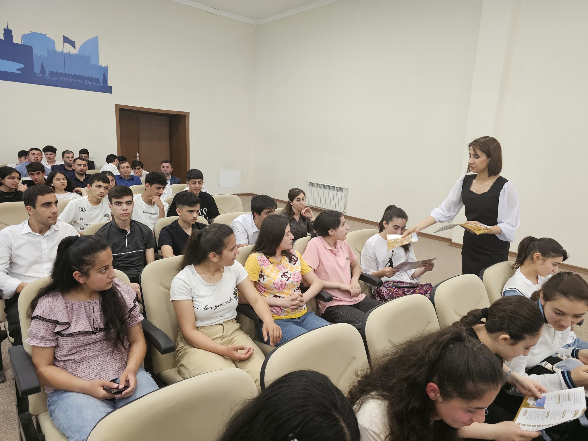 Qarabağ Universitetinə tələbə qəbulu ilə əlaqədar maarifləndirici görüşlər keçirilib