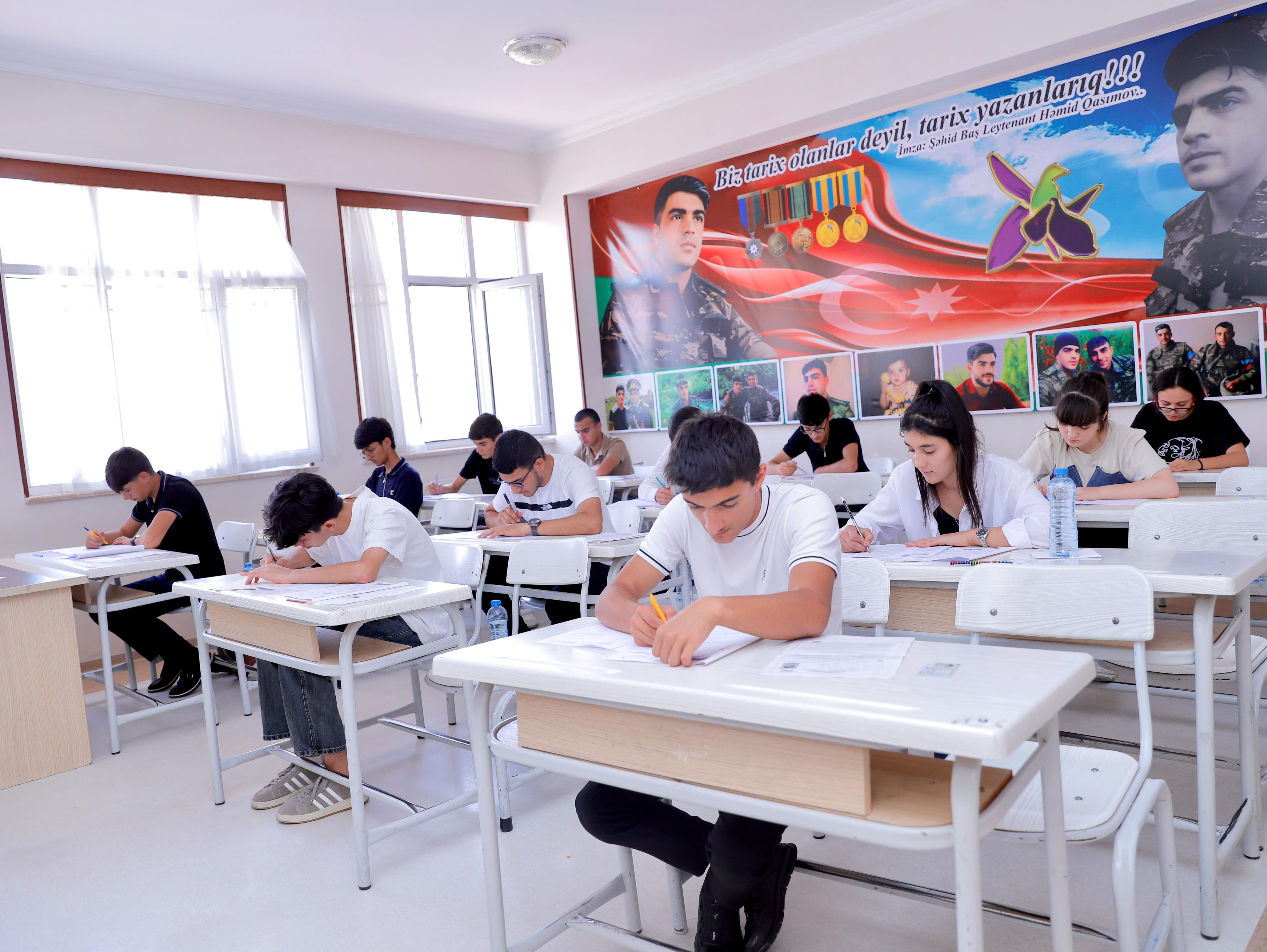 II və III ixtisas qrupları üzrə qəbul imtahanı başa çatıb