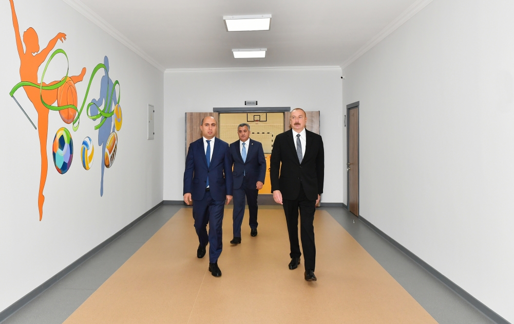 Prezident Xırdalan şəhər 11 nömrəli tam orta məktəbin yeni binasının açılışında iştirak edib